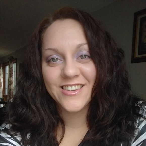 Meet your Posher, Vanessa - Picture 1 of 1